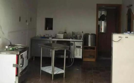 海苔鸡排饭外卖店在“饿了么”上登记的门面照